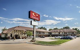 Econo Lodge University